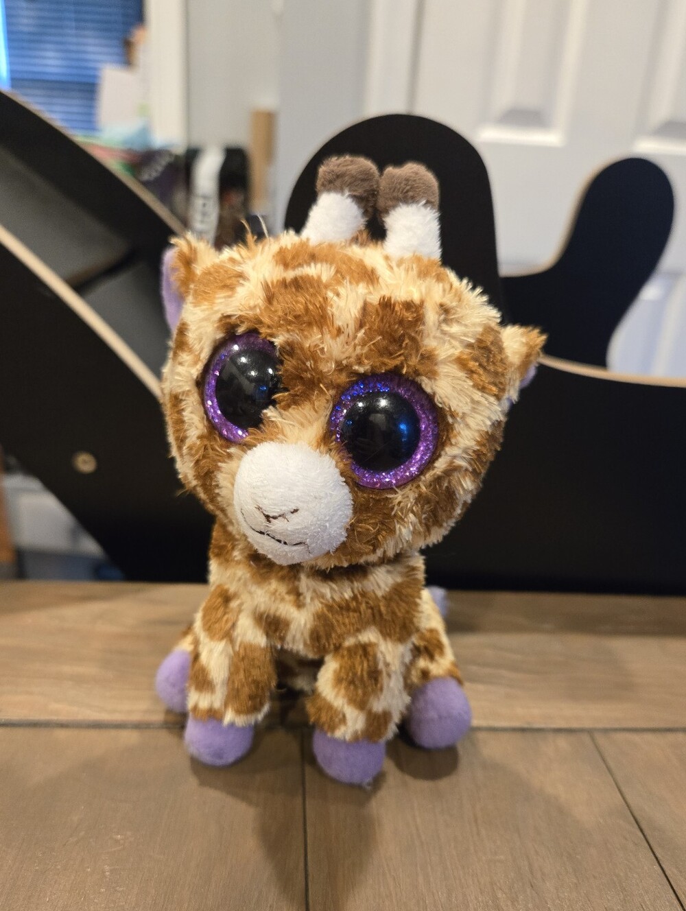 Ty Beanie Boo Safari Purple Eyed Brown Giraffe Plush 2013